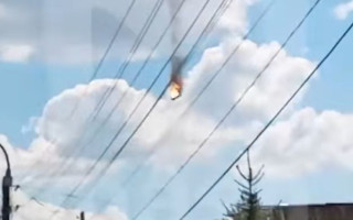 Під Брянськом окупанти збили свій військовий вертоліт та літак Су-34, відео