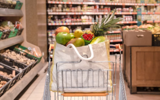 Які продукти наприкінці травня – початку червня можуть піти в ціні на спад