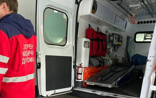 Жителю Киевщины оторвало руку взрывным устройством