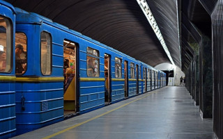 З 15 травня інтервали між поїздами метро в Києві стануть меншими