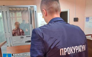 Передавала данные об ВСУ сыну, который имеет связь с российской спецслужбой: в Харьковской области задержали местную жительницу и ее приспешника