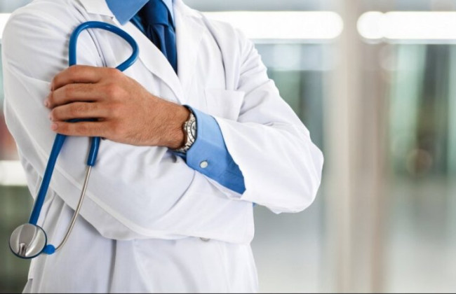 Кабмін зобов’язав платити лікарям, що працюють в регіонах, де тривають бойові дії не менше 28 тисяч: є умови