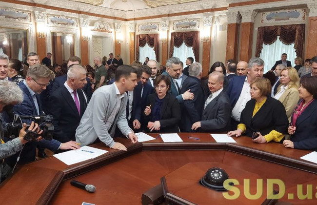 Пленум Верховного Суда прекратил полномочия Всеволода Князева в должности председателя Верховного Суда