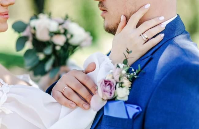 Від початку 2023 року українці одружувалися майже у 9 разів більше, ніж розлучувалися