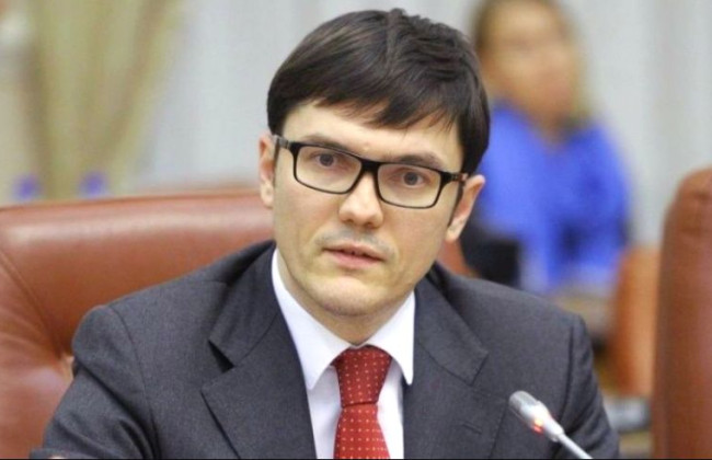 ВАКС продлил на 3 месяца срок досудебного расследования по делу экс-министра инфраструктуры Андрея Пивоварского