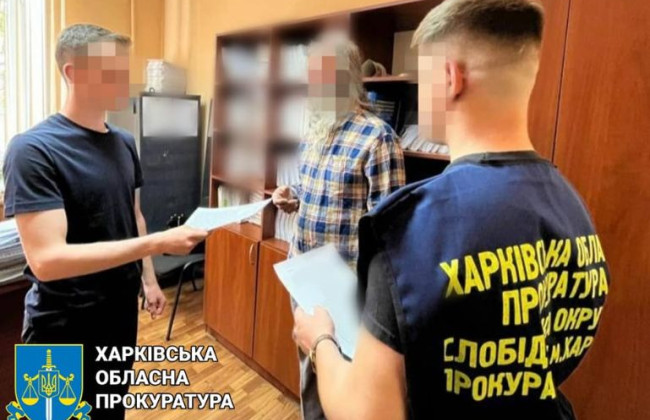 Виніс телефони, роутери та ноутбук: чоловік вчинив розбійний напад на магазин техніки