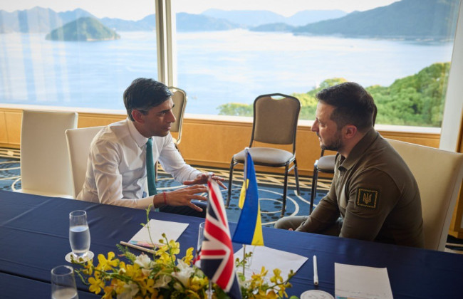 Зеленський зустрівся з Ріші Сунаком в Японії: відео