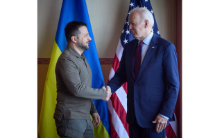 США выделяют новый пакет военной помощи для Украины: что он содержит