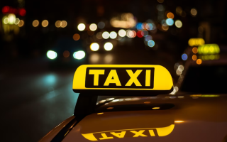 Чи вважаються додатковим благом працівника витрати на таксі під час відрядження