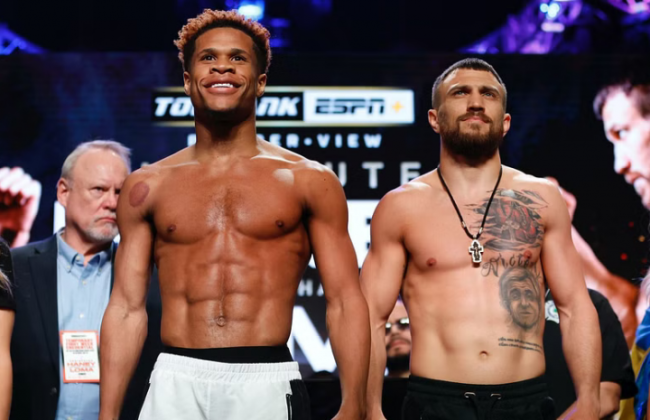 Ломаченко програв Хейні у бою за звання абсолютного чемпіона світу