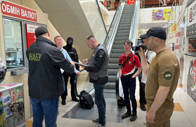 Підбурював до надання 4 млн грн хабара прокурору: обрано запобіжний захід адвокату з Дніпра