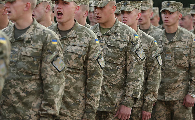 В «Слуге народа» заявили о наработке алгоритмов по зарплатам военных