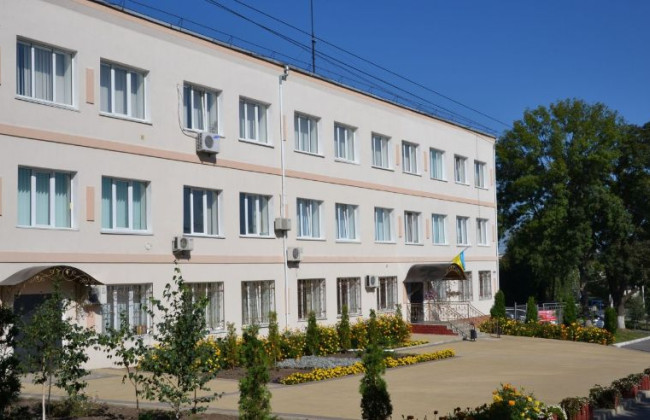 Хмельницкий окружной админсуд ищет специалистов по кадровой работе