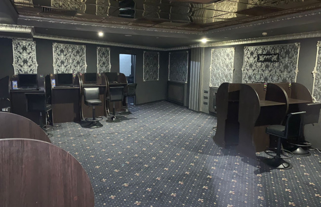 Незаконний гральний бізнес: завершене розслідування стосовно 34 осіб, серед яких – адвокат і двоє правоохоронців