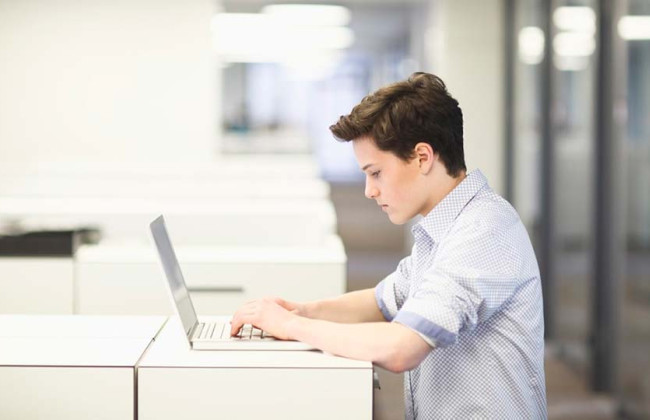 Какова продолжительность ежегодного отпуска несовершеннолетних работников