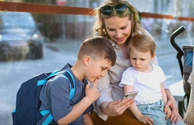 Народні депутати пропонують передати органам Пенсійного фонду України функції призначення допомог сім’ям з дітьми