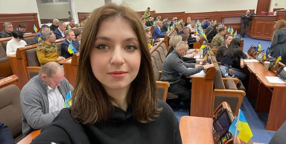 Суд вилучив водійське посвідчення у депутатки Київради Ар’євої на два місяці