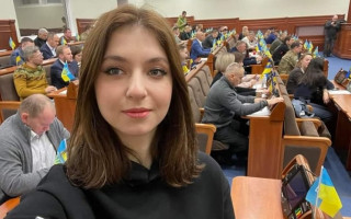 Суд изъял водительское удостоверение у депутата Киевсовета Арьевой на два месяца