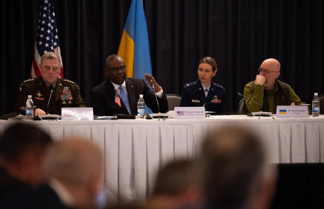 Рамштайн-12: согласовали планы по обучению украинских летчиков на F-16