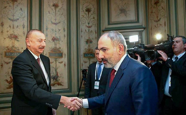 Претензій немає: лідери Вірменії та Азербайджану поклали кінець 35-річному конфлікту між країнами