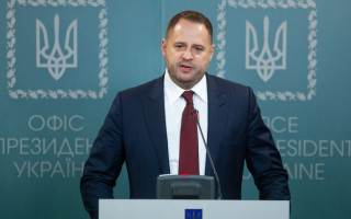 Доки війська рф стоять в Україні, про жодні перемовини не може йти мова, – Єрмак