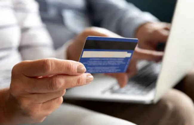 Периодичность и размер уплаты добровольных взносов человек определяет самостоятельно