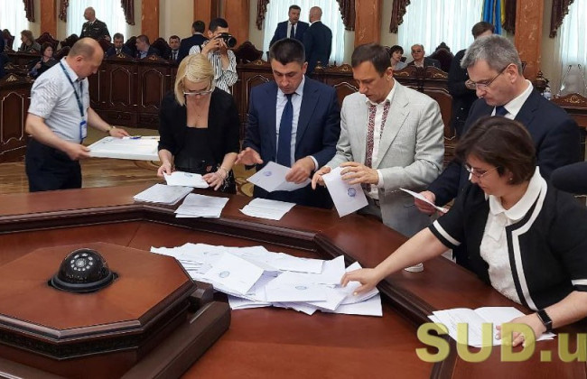 Председателем Верховного Суда избрали Станислава Кравченко