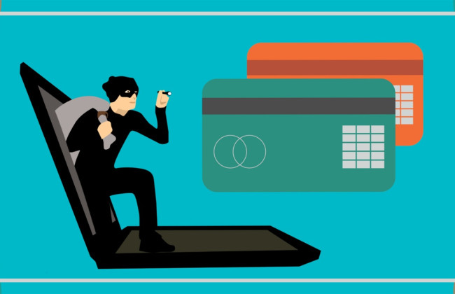 Как не стать жертвой платежного мошенничества в интернете: в Минюсте дали советы