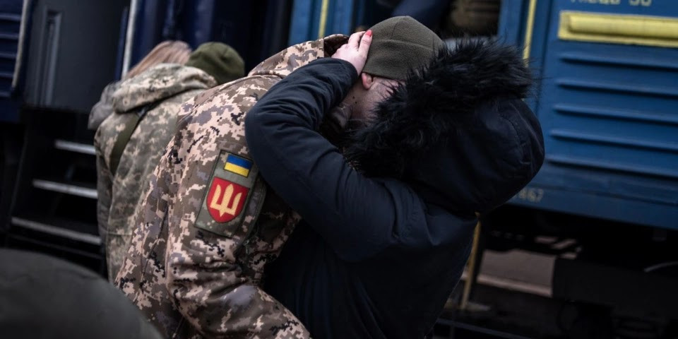 Украинцы просят увеличить отпуск военным: появилась петиция