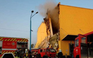 Масована атака дронів на Київ: з'явилися фото наслідків
