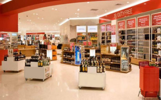 Депутати хочуть штрафувати за продаж в магазинах Duty free більше 2 пачок цигарок в одні руки: скільки заплатить порушник