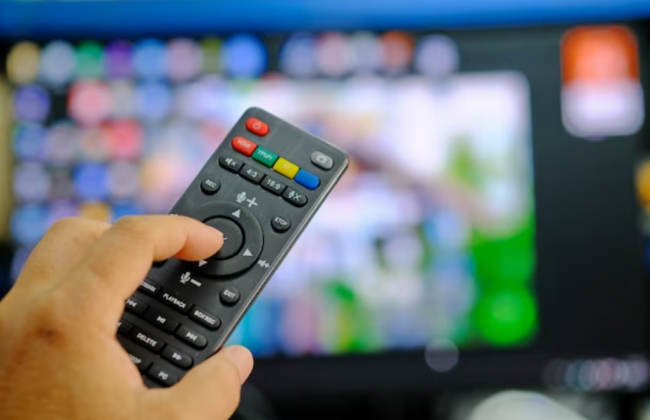 Депутаты готовятся увеличить количество рекламы на ТВ – комитет поддержал законопроект