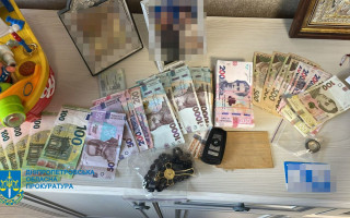 Поширювали «злодійські закони»: у Кривому Розі затримано кримінального авторитета та його спільників