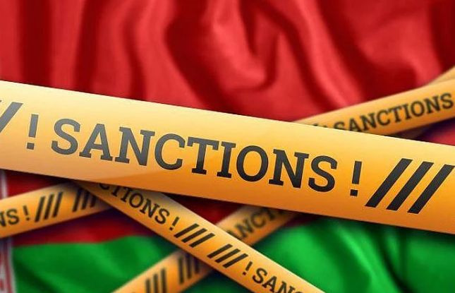 Судьи, прокуроры и пропагандисты: Польша ввела санкции против 365 граждан Беларуси