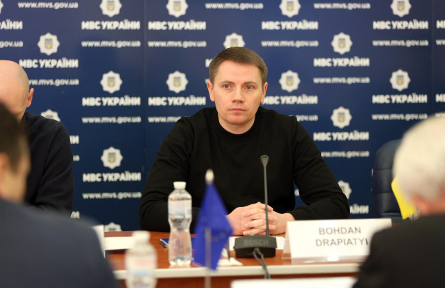 З 1 червня на українців чекають чотири зміни у роботі сервісних центрів МВС