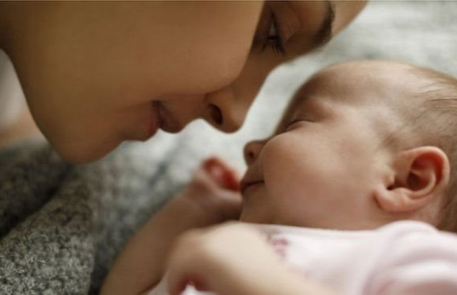 В Україні очікується катастрофічне падіння народжуваності: демограф повідомила, скільки дітей повинна народити кожна жінка