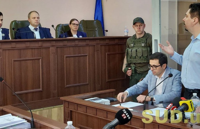 Всеволод Князєв пояснив, що добровільно дав пароль до свого телефону і відповідно до месенджерів та листувань з суддями детективам НАБУ