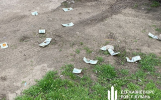 В суд направили обвинительный акт в отношении правоохранителя из Одесщины, который выбрасывал деньги через окно авто, когда убегал от ГБР