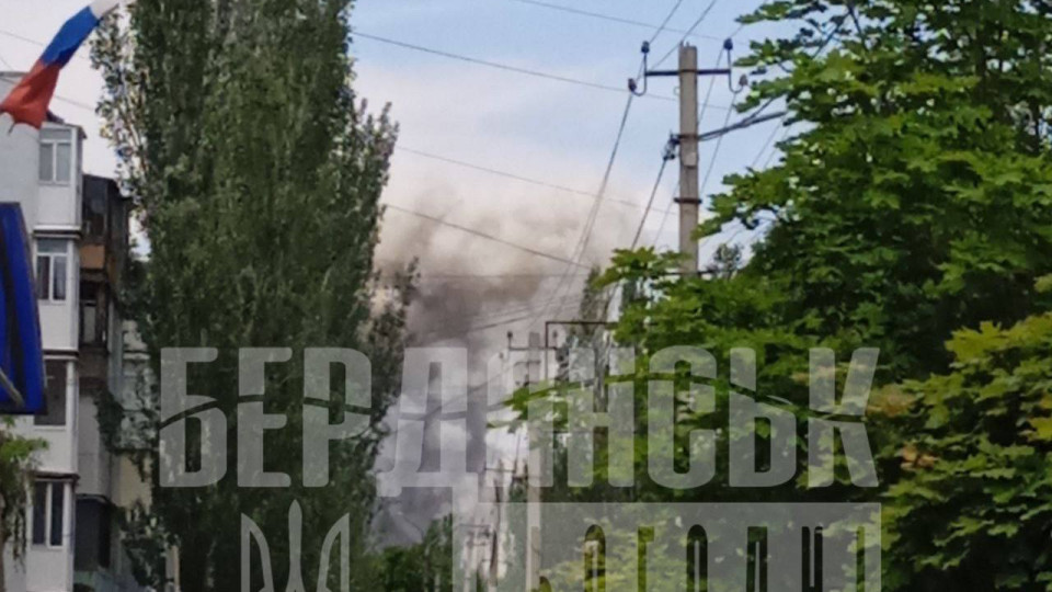 У тимчасово окупованому Бердянську пролунали вибухи в районі порту, відео