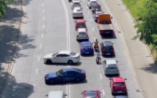 В Киеве на Владимирском спуске образовалась огромная пробка, видео