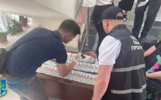 В Одесской области начальница управления горсовета собирала «откаты» с подрядчиков