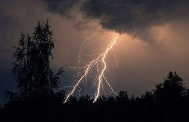 Жителей Киева и области предупредили об опасном атмосферном явлении