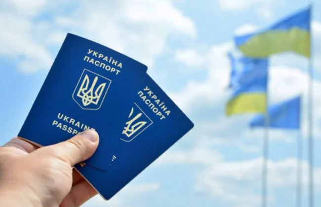 Могут ли 17-летние юноши выехать за границу: важное разъяснение ГПСУ