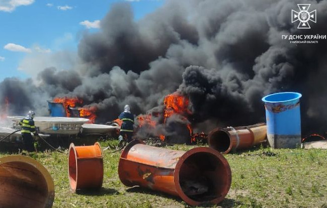 На Київщині сталася масштабна пожежа, фото