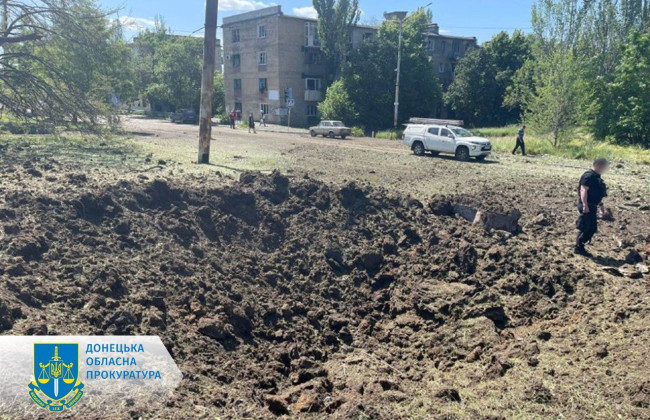 Окупанти скинули авіабомби на Торецьк: постраждали шість людей