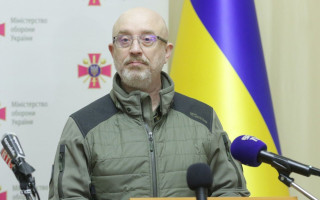 Резніков повідомив, чи використовуватимуть ЗСУ винищувачі F-16 під час літнього контрнаступу