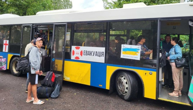 Всім евакуйованим з Херсонщини буде виплачена фінансова допомога