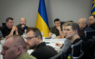 Підрив Каховської ГЕС: Зеленський доручив провести евакуацію і забезпечити людей питною водою