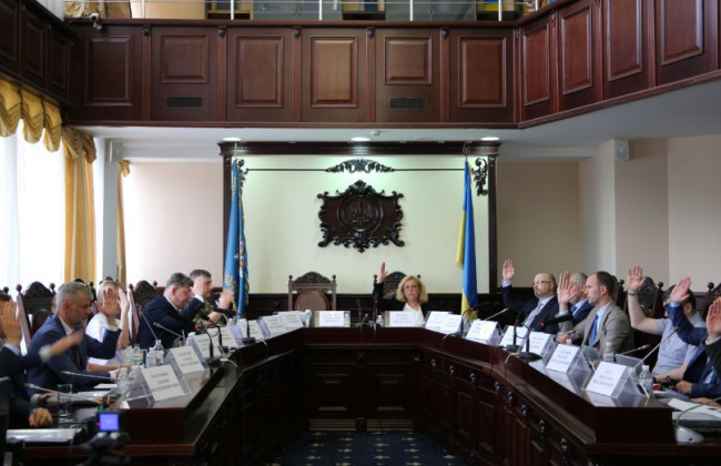 Заступником голови ВККС обрано адвоката Руслана Сидоровича