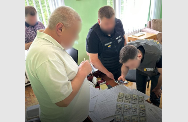 Требовал деньги за оформление группы инвалидности: задержали депутата Ровенского областного совета